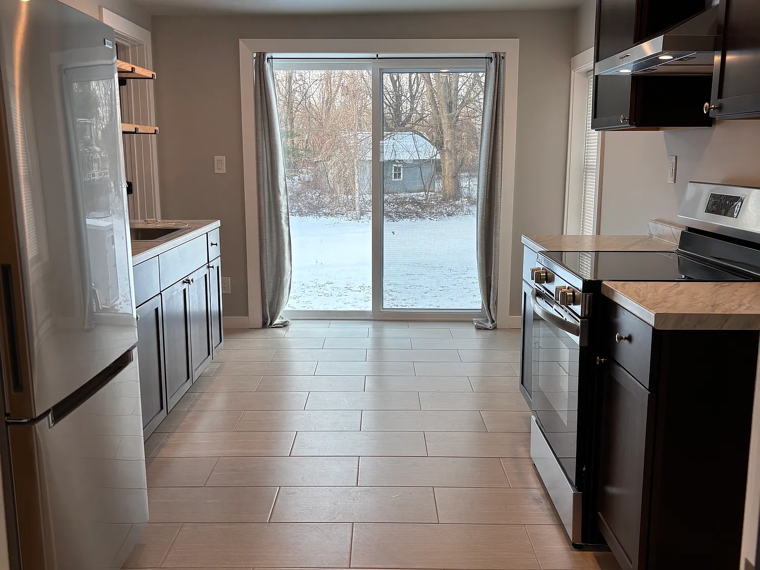46 Thatcher St — Photo 2