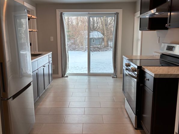 46 Thatcher St Floor 1