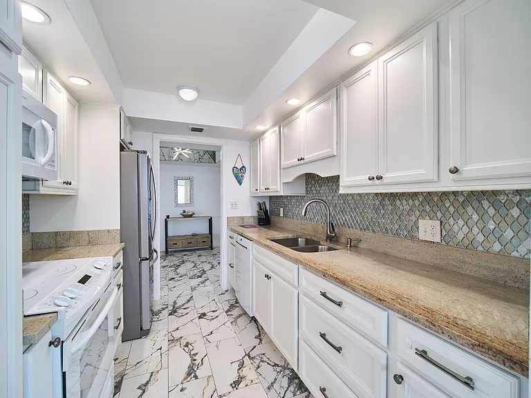 5550 N Ocean Dr #9D — Photo 14