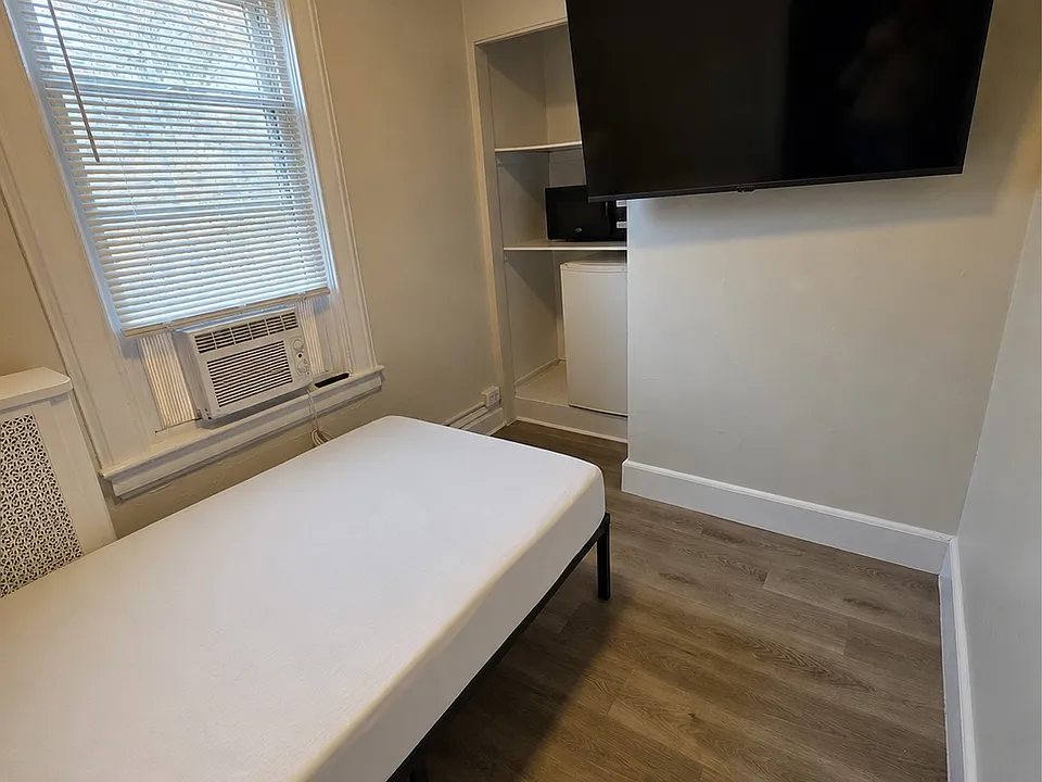 66 Euclid Ave #5