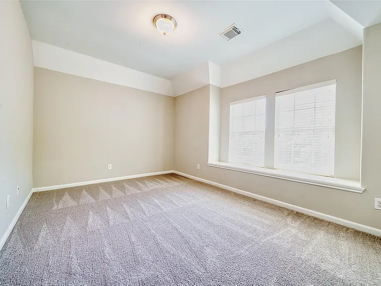 5619 Riverstone Crossing Dr — Photo 31
