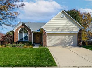 10695 Sherborne Rd, Fishers, IN 46038