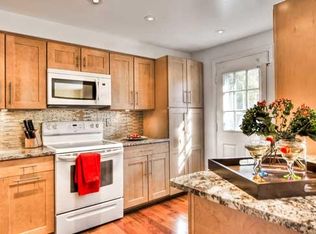 175 W Annandale Rd, Falls Church, VA 22046