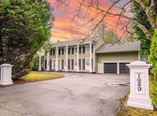 1949 134th St, Surrey, BC V4A4C5