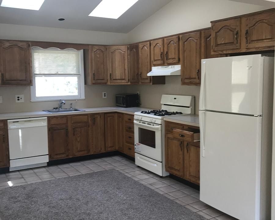 Large Eat In Kitchen