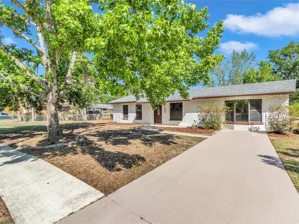 3415 Sail Fish Ave, Fruitland Park, FL 34731