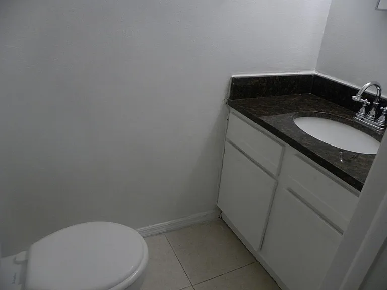 4966 Sanoma Vlg #D — Photo 15