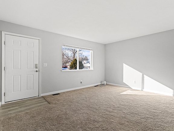 4th image of 4442 Berryknoll Dr