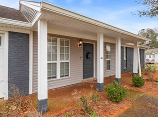 5007 Robinson Dr, Columbia, TN 38401