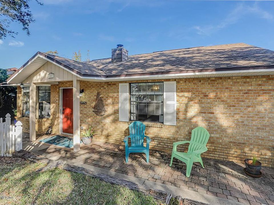 1st image of 101 Sea Oats Pl