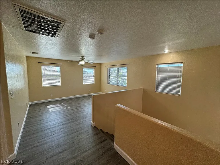 749 Beach Park St — Photo 20