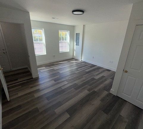 Entry level Bedroom / Living space