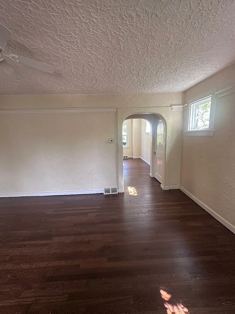 510-522 6th St., 601-609 Delaware Ave. — Photo 3
