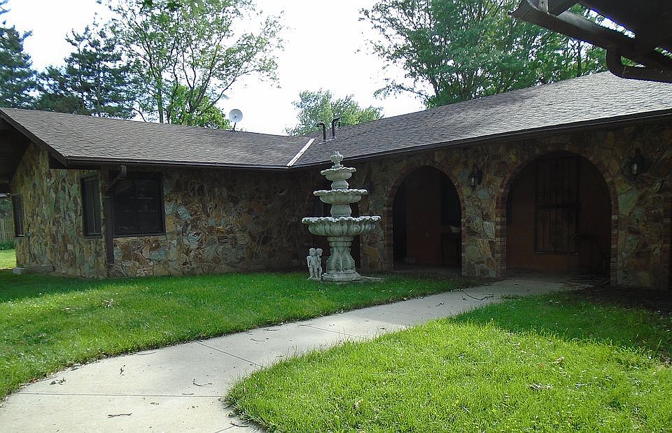 1st image of 14516 Dogwood Pl