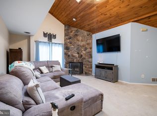 420 Brown Briar Cir, Horsham, PA 19044