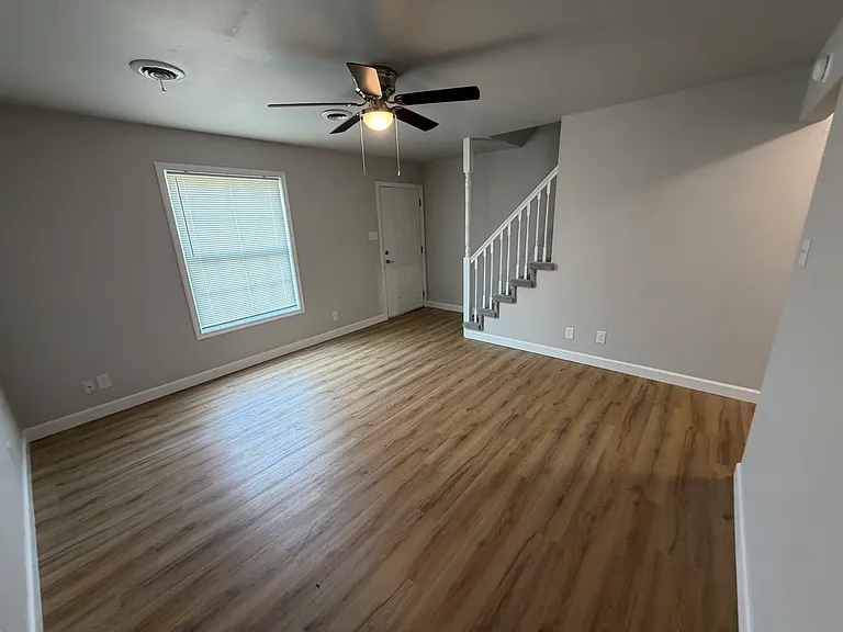 719 Benham St #719 — Photo 10