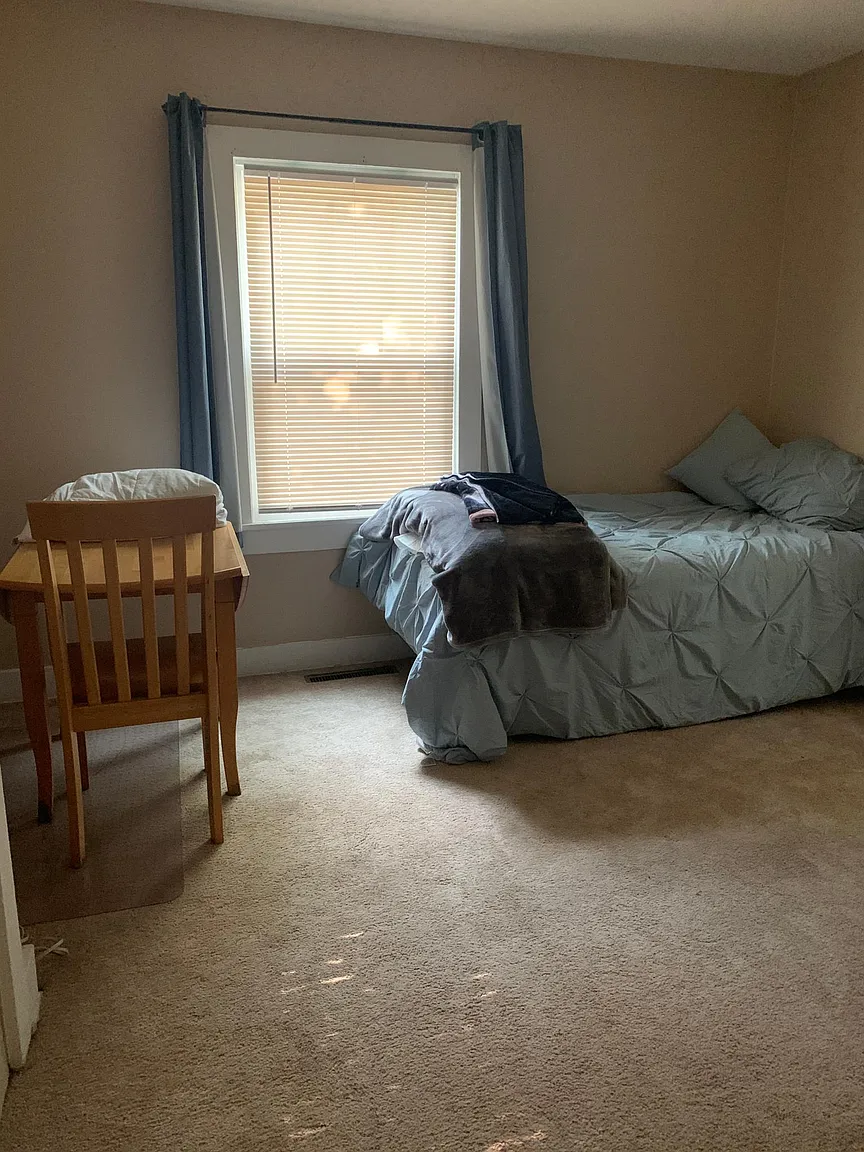 254 S College Dr photo 1