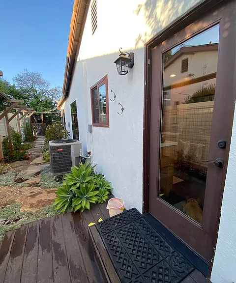 Side yard, french door to kitchen