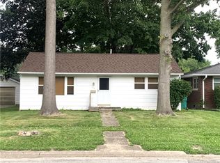 304 N Poplar St, Pana, IL 62557