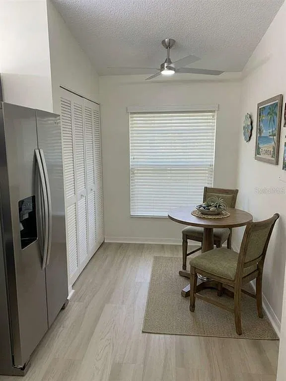 2 bed, 2.0 bath, 1189 sqft, $1,800 — Photo 4