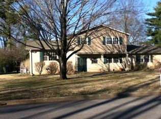 215 Grandview Dr, Murfreesboro, TN 37130