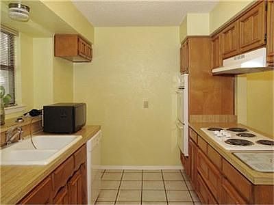 5th image of 8736 Irongate Dr