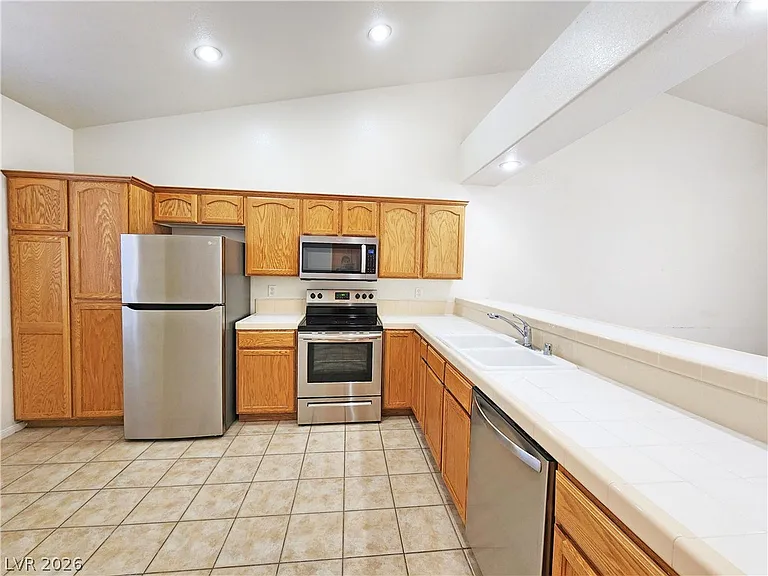 1041 S Marne Ct #4 — Photo 19