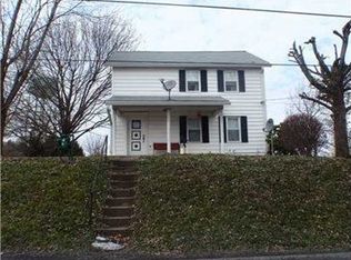 654 Grange Dr, Apollo, PA 15613