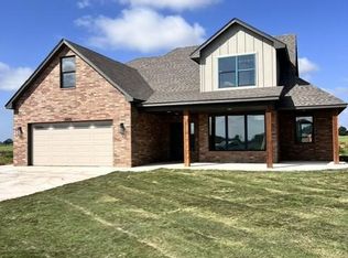2605 Landrun St, Weatherford, OK 73096