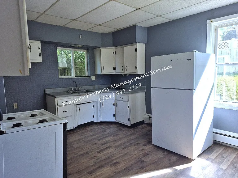 421 Schiller St — Photo 10