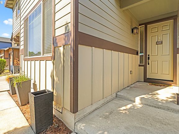 5th image of 10510 NE 21st Ct