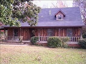 2nd image of 604 Ridgewood Ln