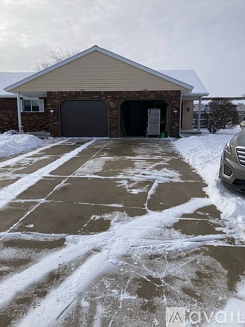1st image of 5023 Maybrook Dr