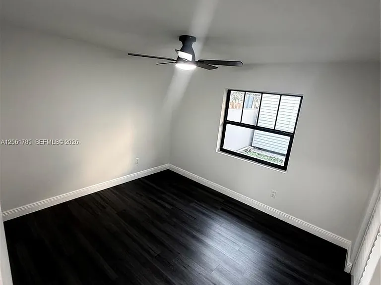 10385 SW 209th Ln — Photo 7