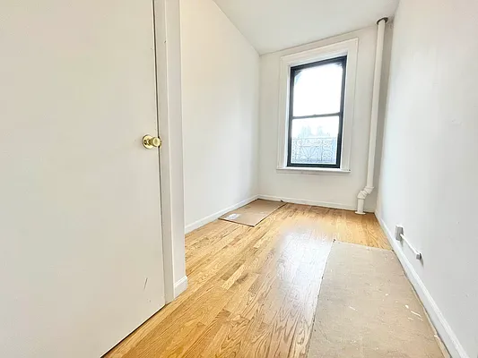 Rented by City Connections Realty | media 19