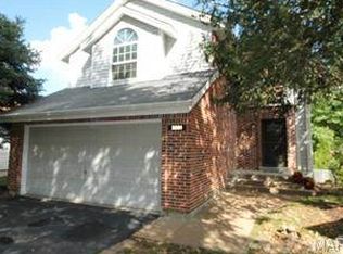 2031 Midfield Ln, Saint Louis, MO 63146