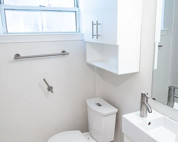 1350 Kenyon St NW — Photo 15