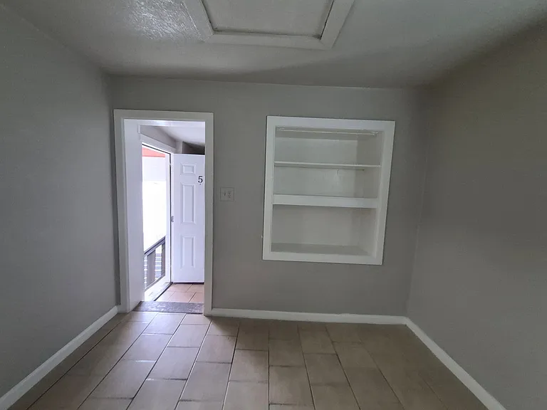 115 Caldwell St #5 — Photo 6
