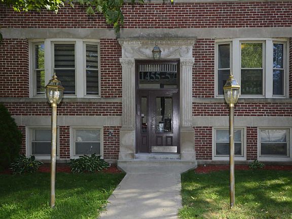 2nd image of 1457 W Thome Ave #1