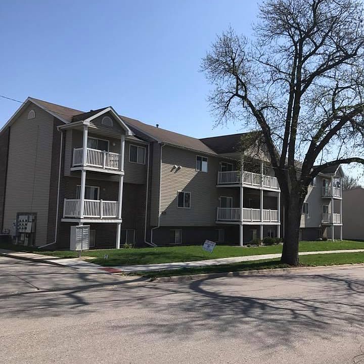 1st image of 215 Jewel Dr Unit 7