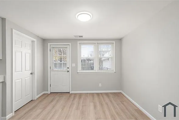 2015 Dineen Dr — Photo 6