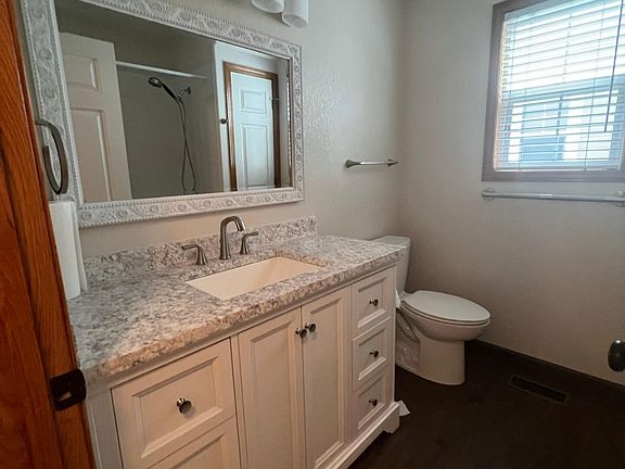 Second Bathroom with tub