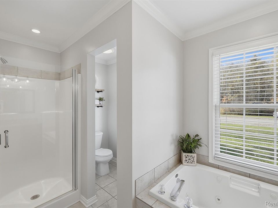 2074 Edward Ln W, photo 27