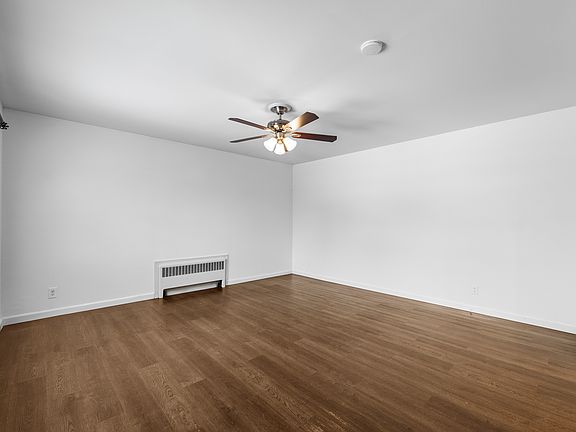 3rd image of 335 Paterson Ave APT F