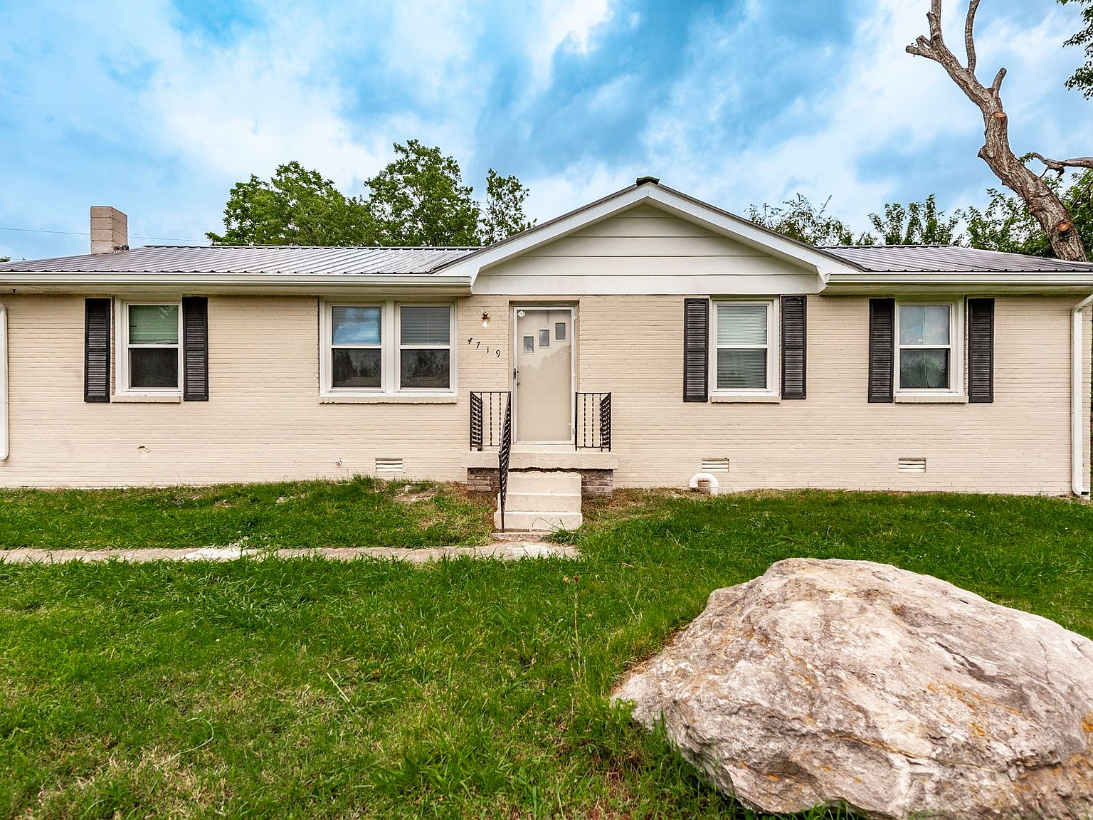 4719 Austin Peay Hwy, Westmoreland, TN 37186 | Zillow