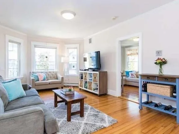 33 Main St Unit 1, Somerville, MA 02145