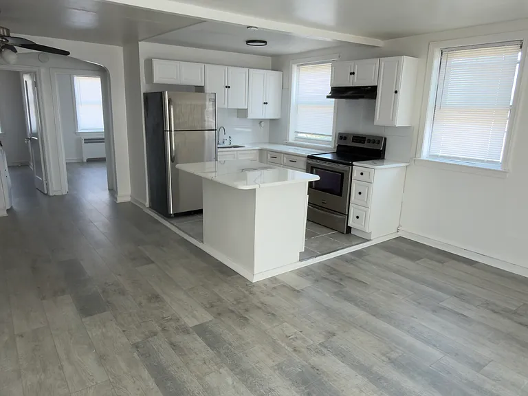 3051 Glenview St #2 — Photo 4