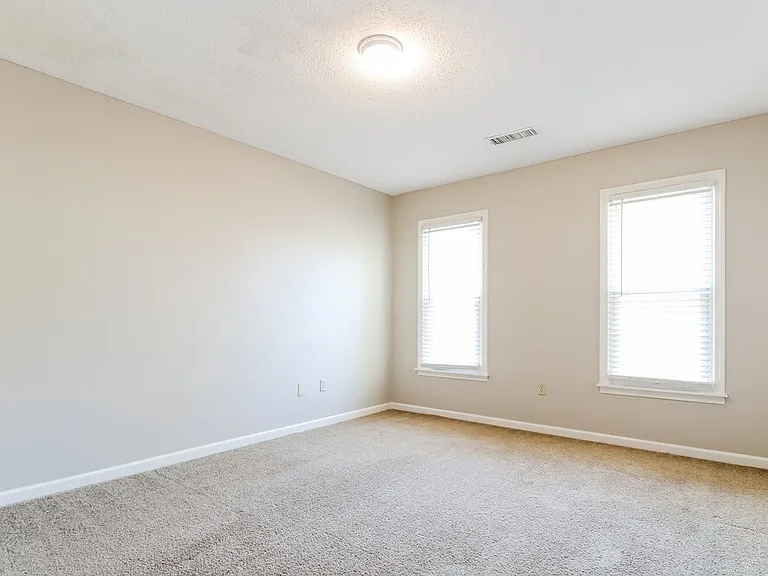 7695 Stout Rd — Photo 11