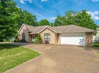447 Long Beach Dr, Hot Springs, AR 71913