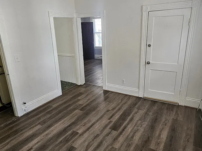 104 Rodney St #2 — Photo 5